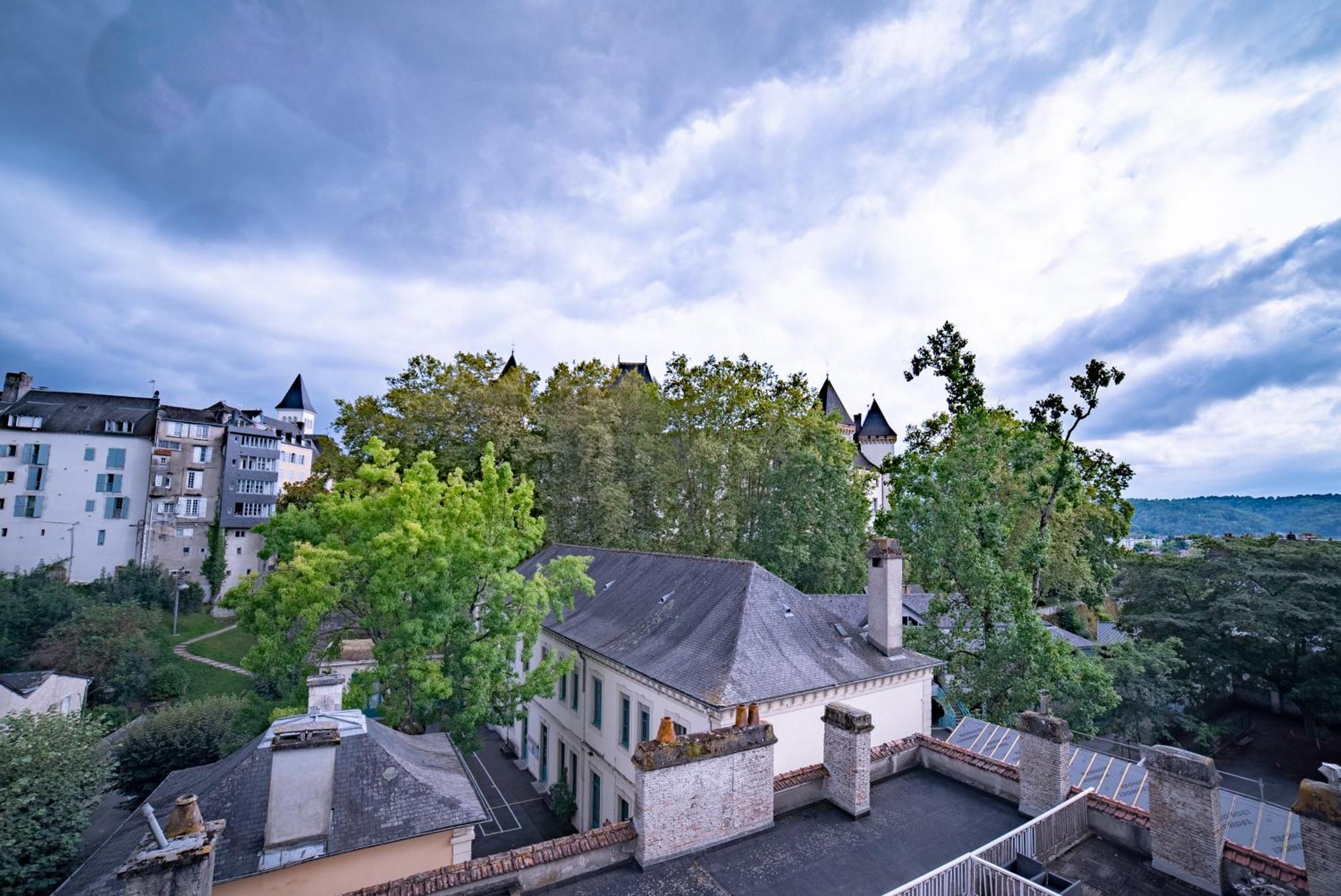 La Vue Royale - Face Au Chateau - Wifi - 4 Personnes Pau Kültér fotó